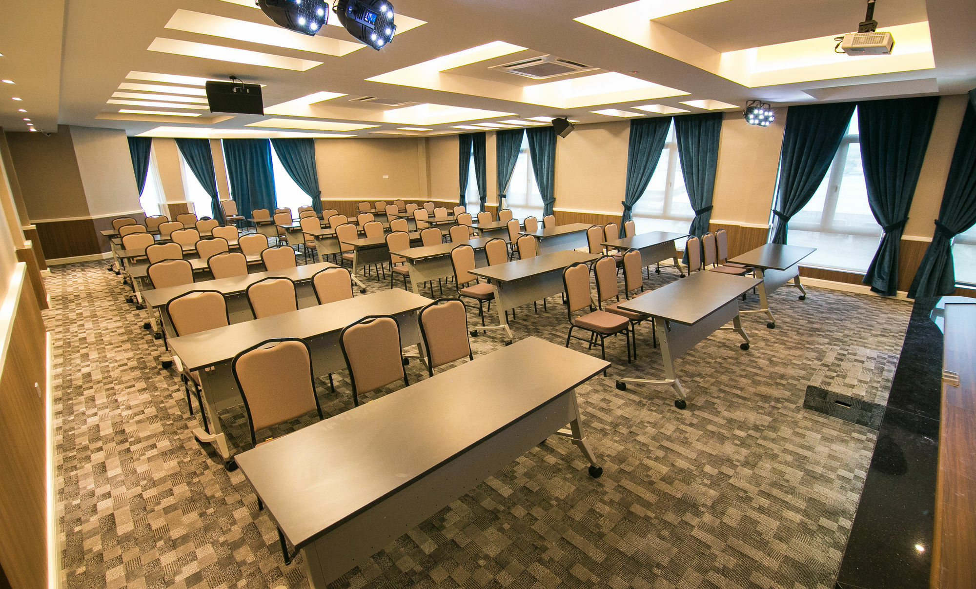 Indra Hotel - Boutique Suites Ipoh Dış mekan fotoğraf