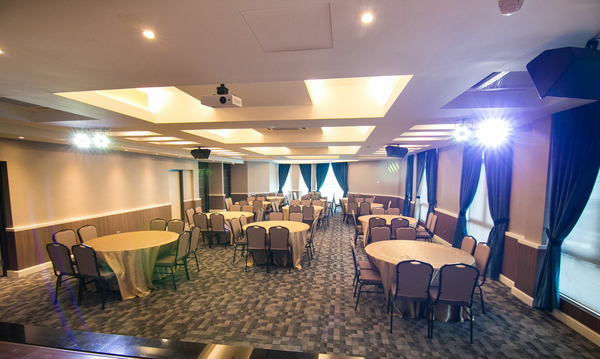 Indra Hotel - Boutique Suites Ipoh Dış mekan fotoğraf
